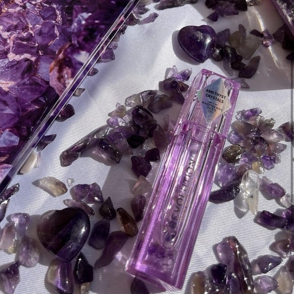 NWT REVOLUTION Crystal Aura Lip Oil with Amethyst Crystals - Picture 2 of 3